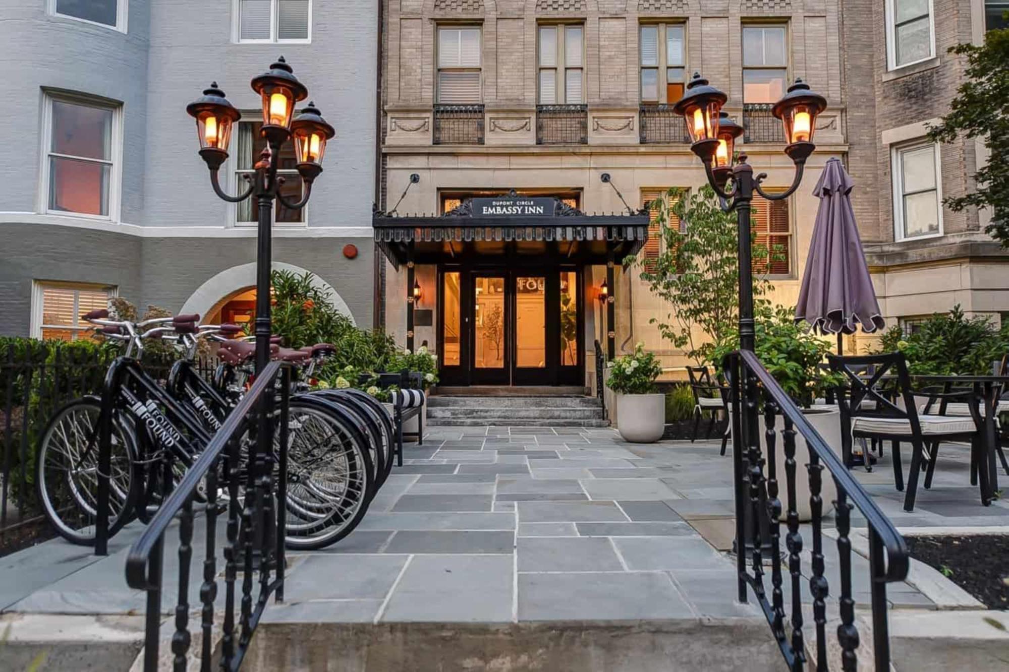 Dupont Circle Embassy Inn By Found Вашингтон Екстер'єр фото